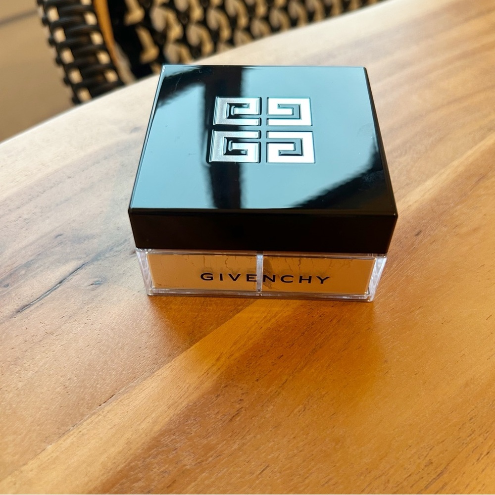 New Givenchy Prisme Libre Loose Powder 05 Popeline Mimosa - Picture 3 of 5